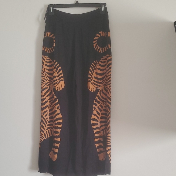 MWOT FARM RIO BLACK TIGER WIDE LEG PAMTS IN BLACK - Picture 6 of 11